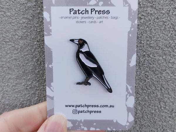 Patch Press Pin - Aus Magpie (black metal)