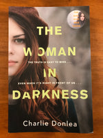 Donlea, Charlie - Woman in Darkness (Trade Paperback)